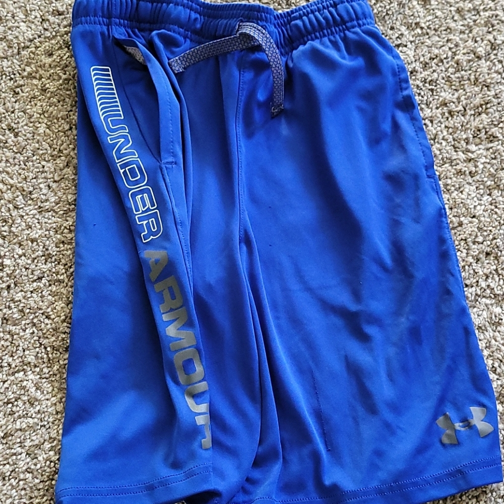 Under armour boys shorts